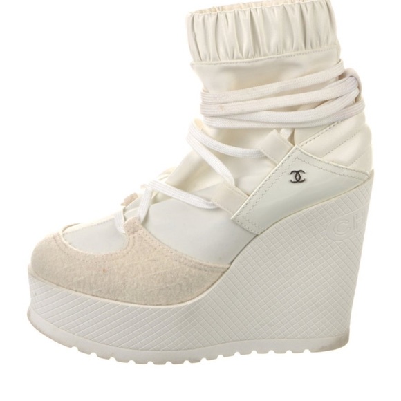 CHANEL Women\'s Cream and White Wedge Sneakers